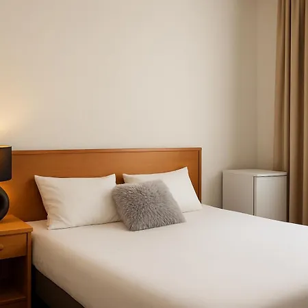 Nassauer Hof Frankfurt - Naehe Jahrhunderthalle Suewag Energie Arena Szálloda Frankfurt am Main