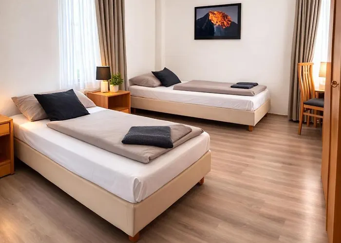 Nassauer Hof Frankfurt Zeilsheim 美因河畔法兰克福